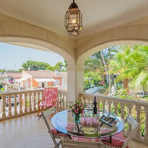 https://ca-na-capella.balearic-islands.net